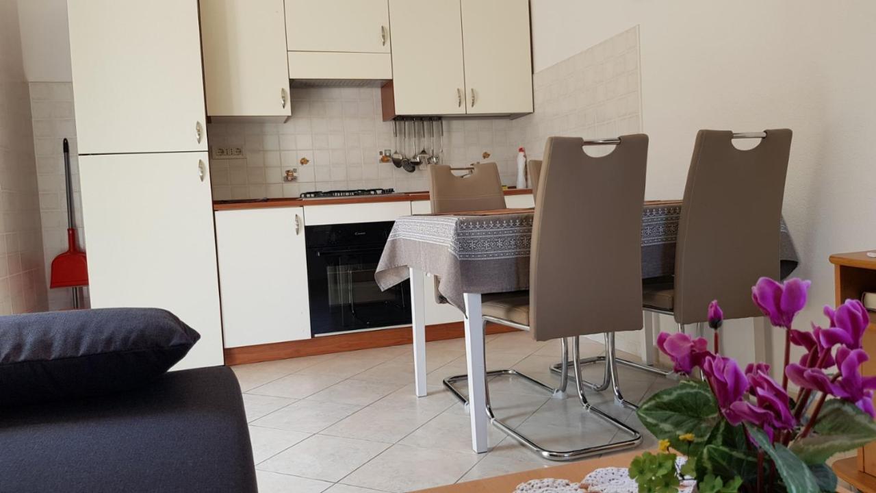 Apartmani Marija Baška Екстериор снимка
