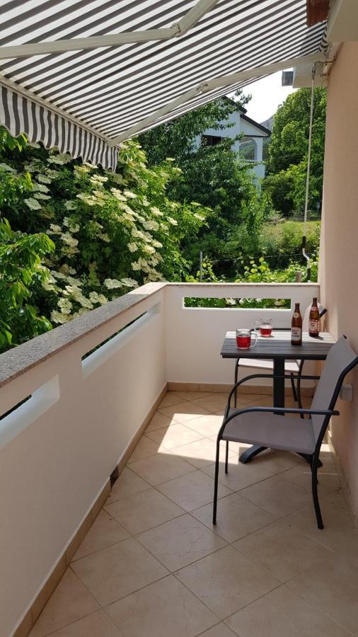 Apartmani Marija Baška Екстериор снимка